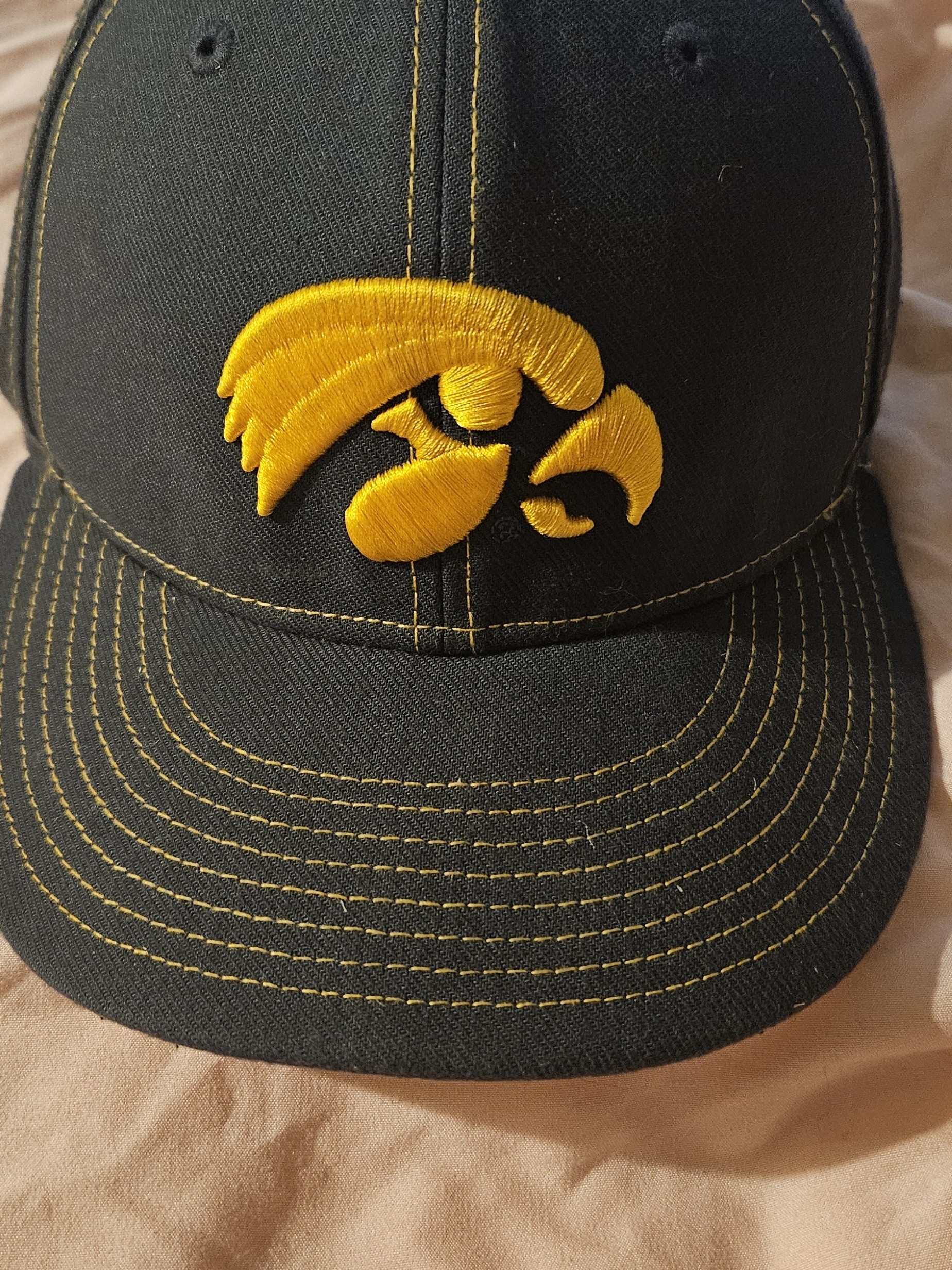 Nike Yellow And Black Baseball Cap